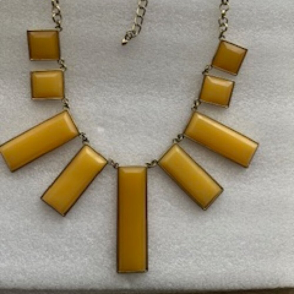 Resin Bib Necklace